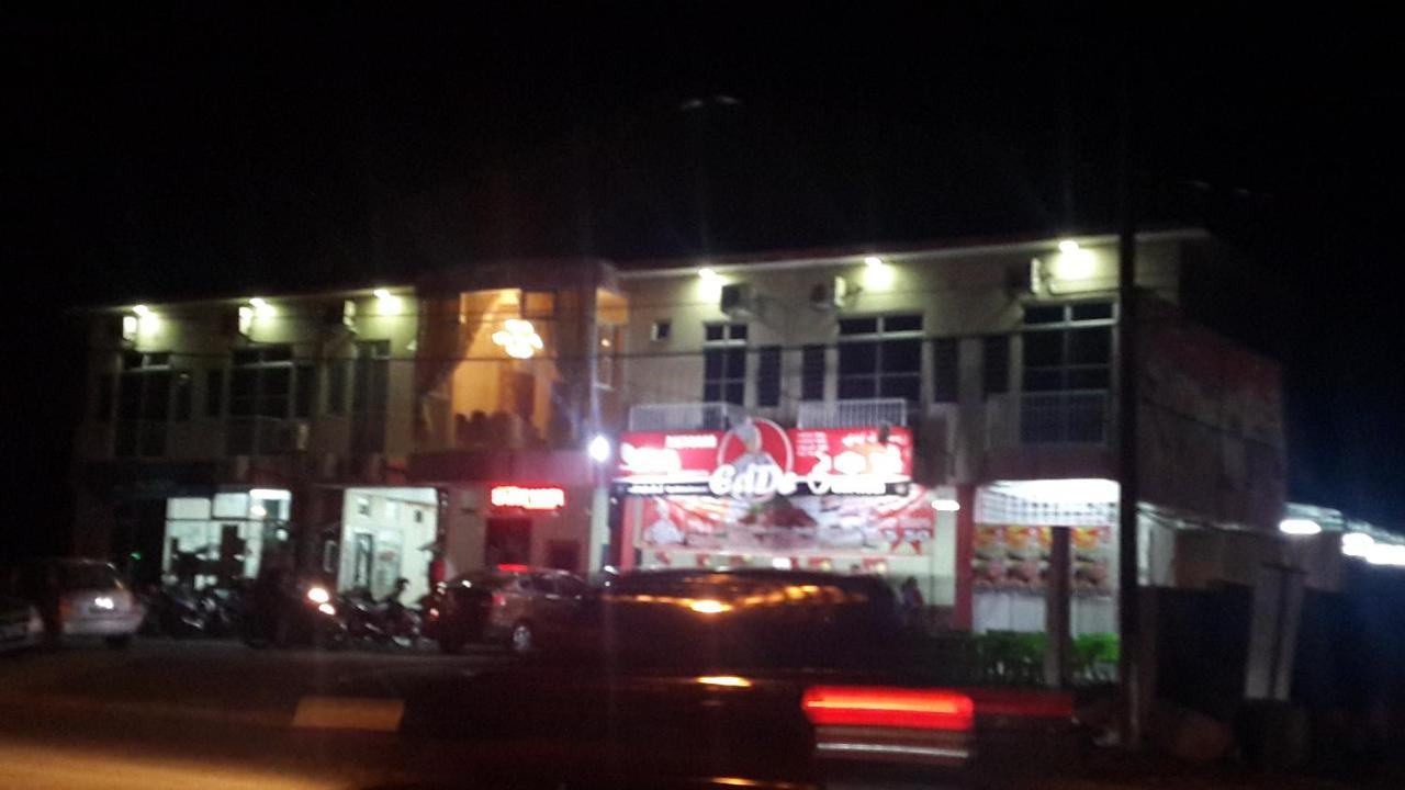 Daisyinn Budget Hotel Kuala Terengganu Kampong Gong Badak Exterior foto