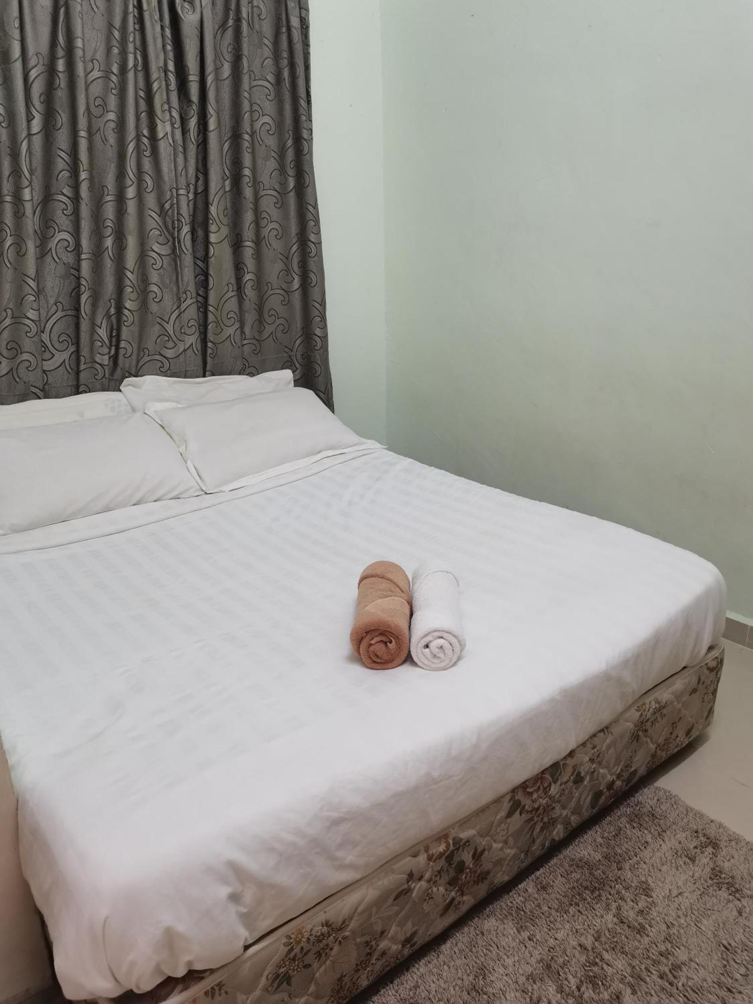 Daisyinn Budget Hotel Kuala Terengganu Kampong Gong Badak Exterior foto